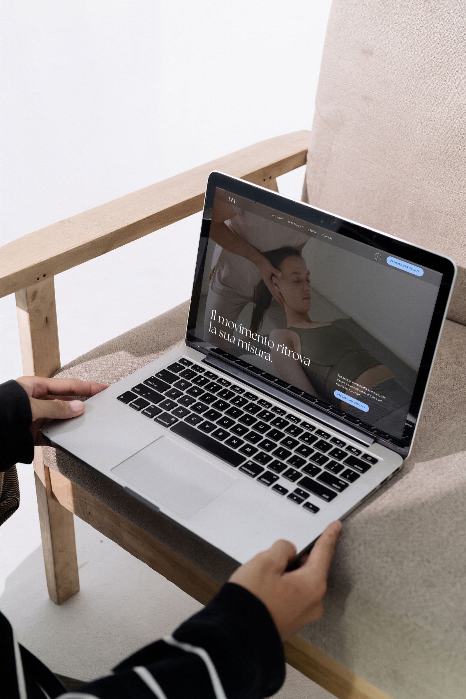 Mockup, sito su laptop